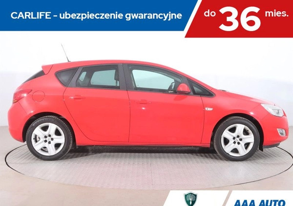 Opel Astra cena 28000 przebieg: 135200, rok produkcji 2011 z Skaryszew małe 254